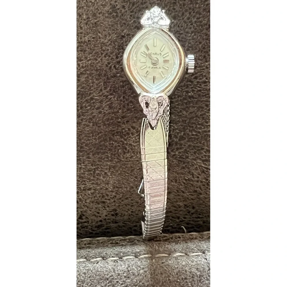 Vintage Ladies Benrus 17 Jewel Silver Tone Cocktail Mechanical Wind Watch - Picture 2 of 9